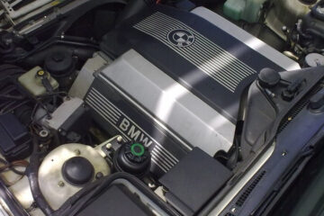 Motor BMW M60B30