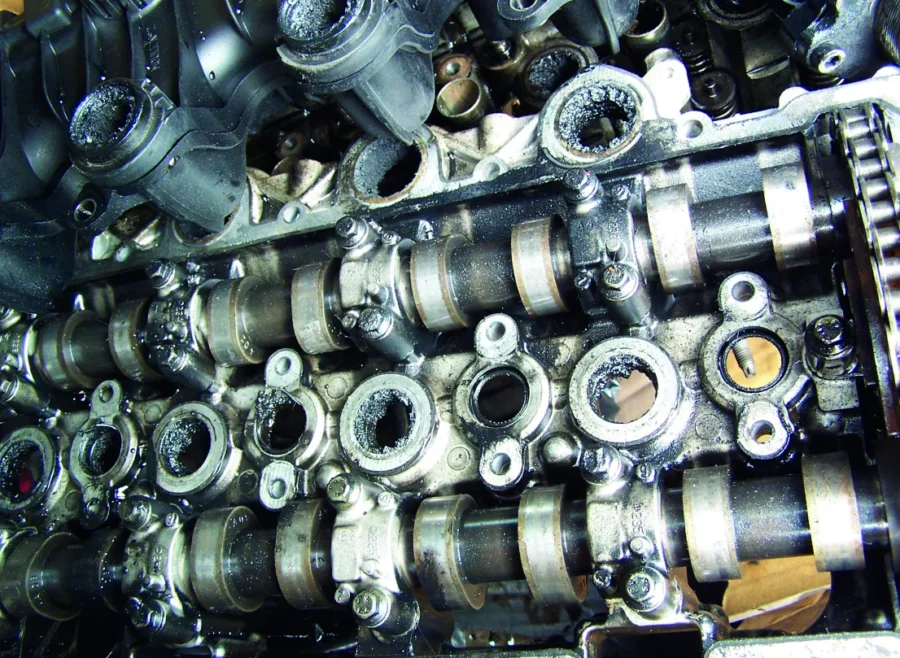 Problémy se vznětovými motory spojené s klepáním vstřikovačů