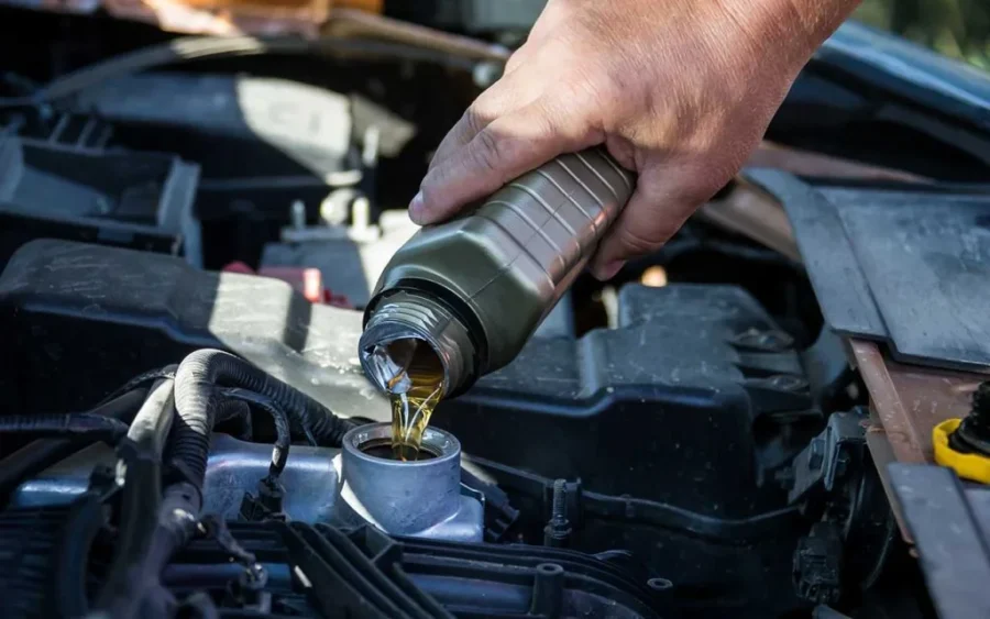 Spotřeba motorového oleje: kolik oleje by mělo být