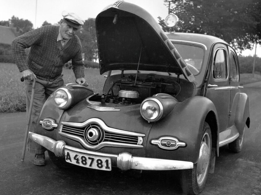 Dvouválcový „opozit“ v jednom bloku (Panhard Flat-Twin)