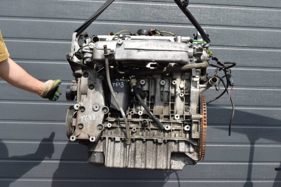 Motor Volvo B5244T3 2,4